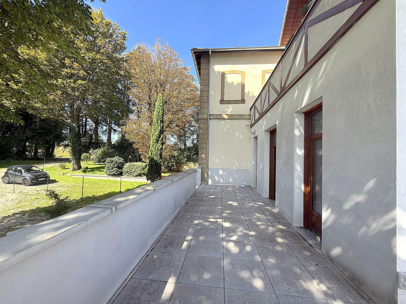 Appartement - 144 m² - 5 pièces