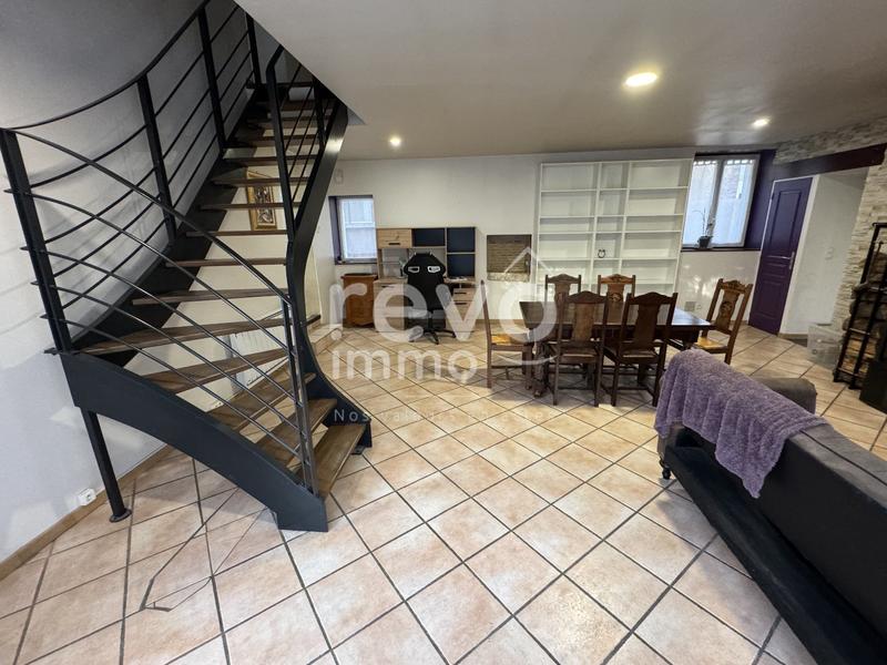 Maison - 190 m² - 9 pièces