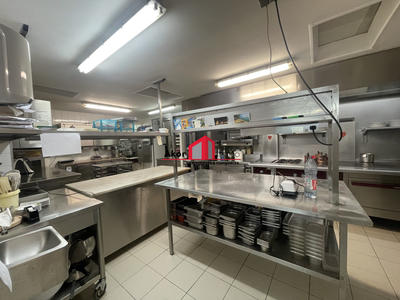 Local commercial - 457 m²