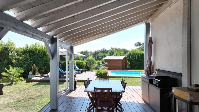 Maison - 185 m² - 6 pièces