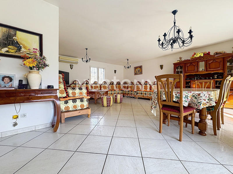 Maison - 110 m² - 5 pièces