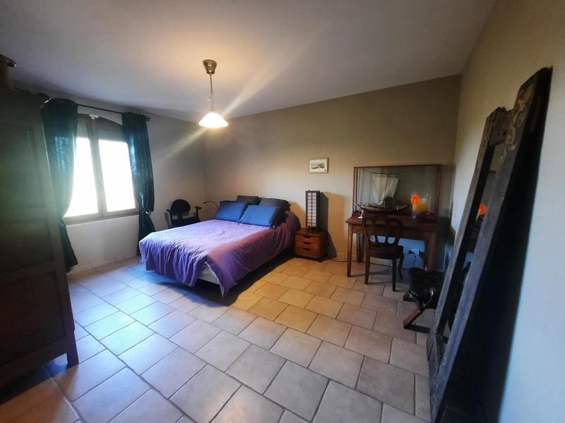 Villa - 211 m² - 7 pièces