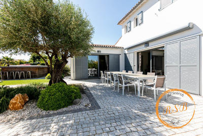 Villa - 197 m² - 7 pièces