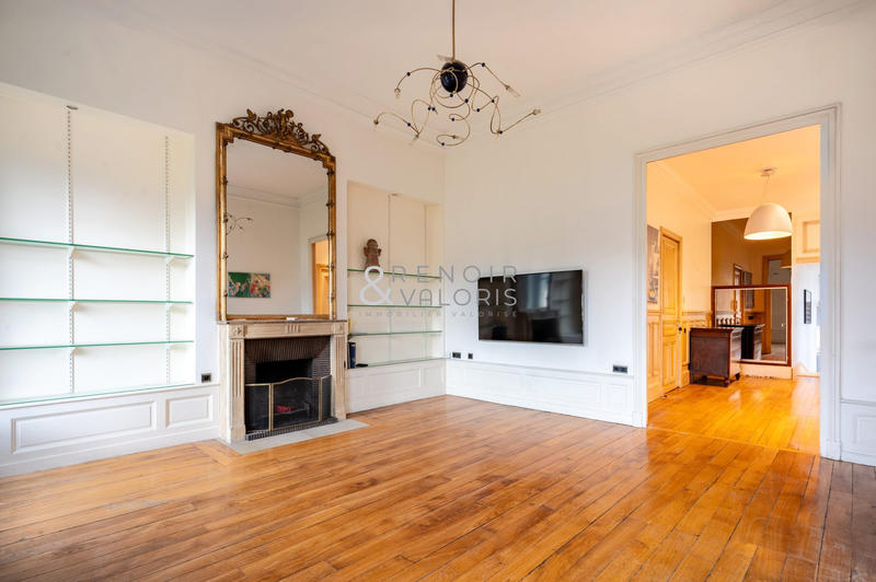 Appartement - 140 m² - 5 pièces