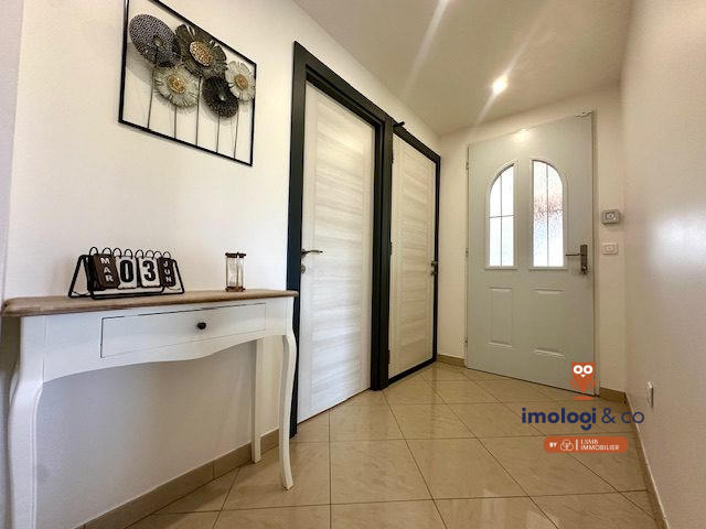 Appartement - 143 m² - 5 pièces