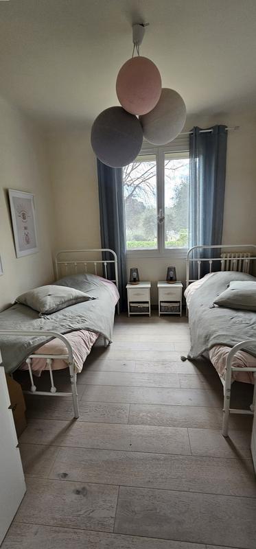 Maison - 210 m² - 10 pièces