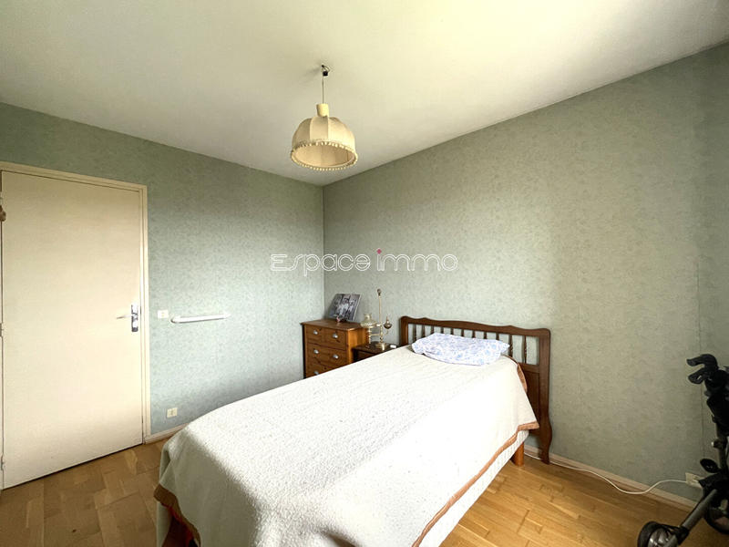 Maison - 99 m² - 6 pièces