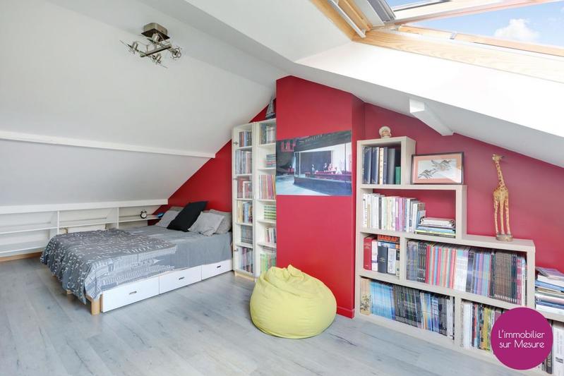 Maison - 250 m² - 7 pièces