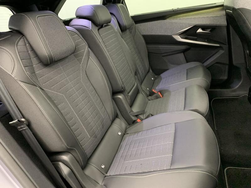 Peugeot 5008 Hybrid 145 E-Dcs6 Gt