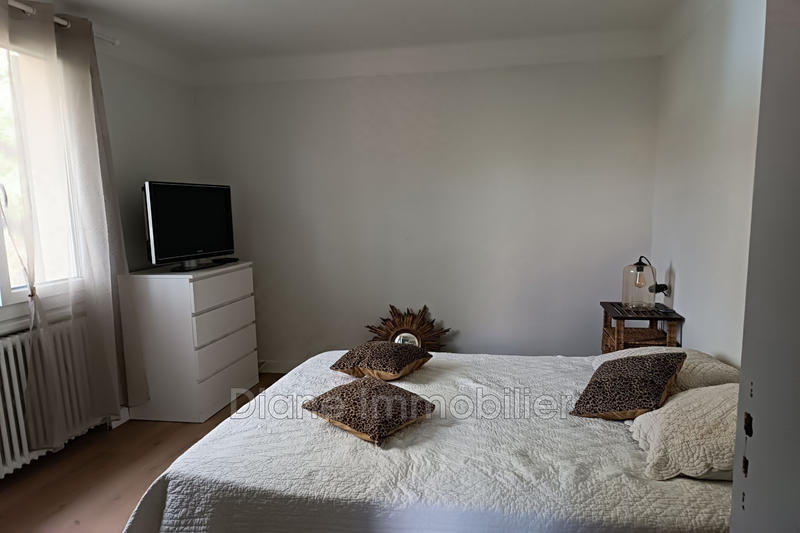 Villa - 165 m² - 8 pièces