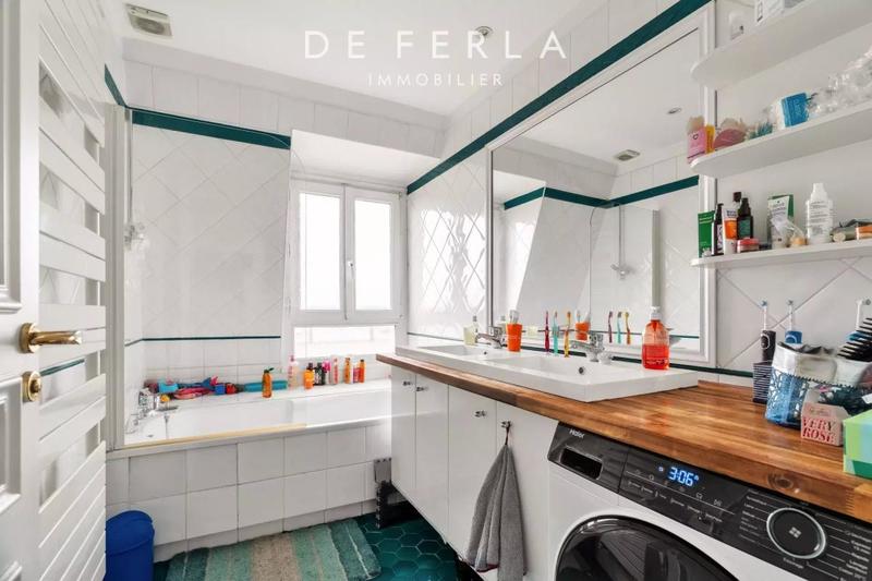 Appartement - 99 m² - 5 pièces