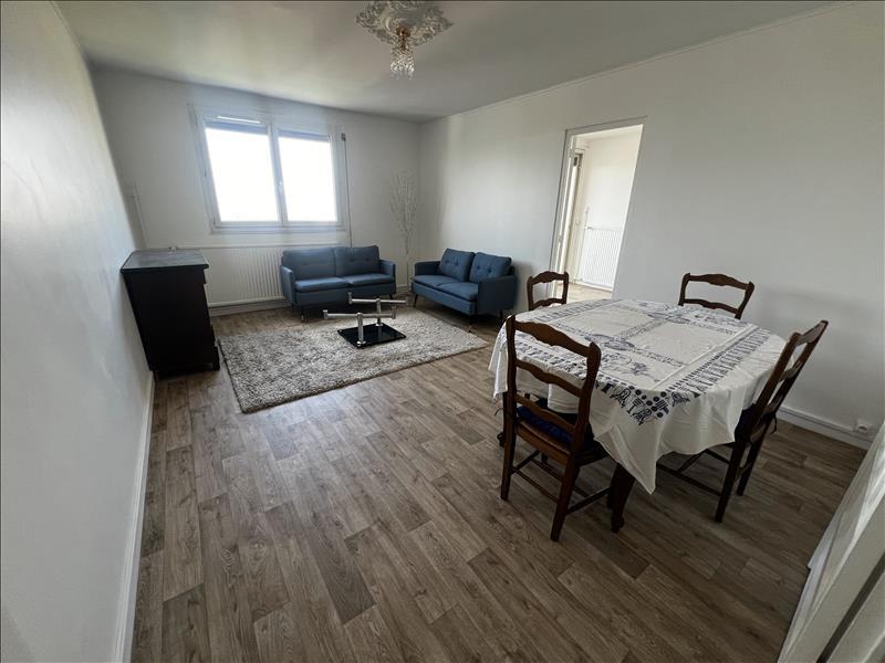 Appartement - 96 m² - 5 pièces