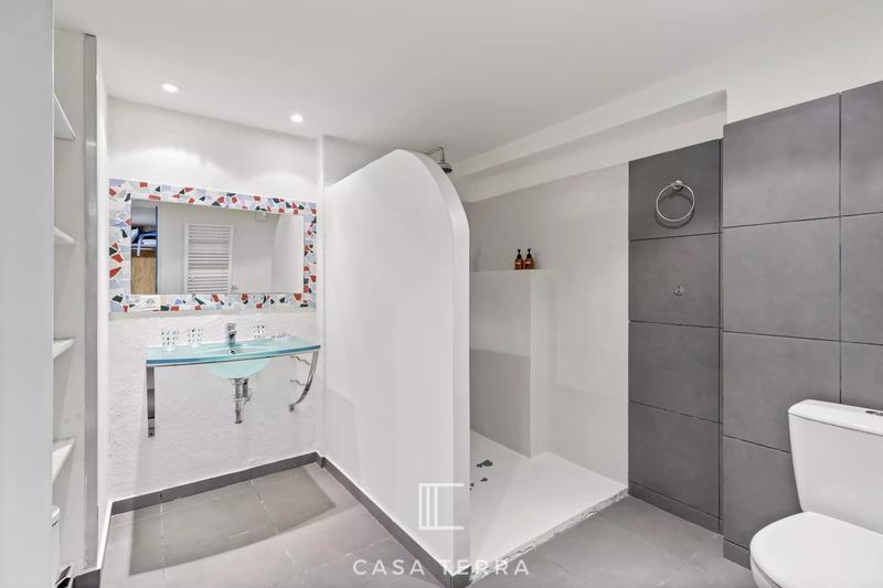 Villa - 270 m² - 11 pièces