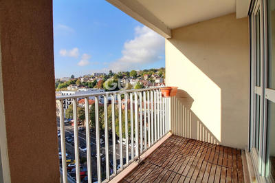 Appartement - 80 m² - 4 pièces