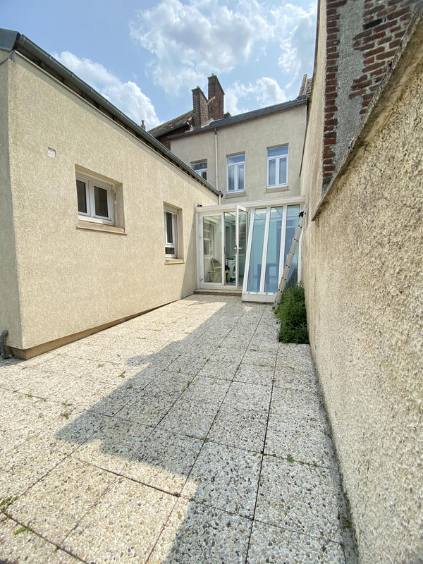 Maison - 181 m² - 8 pièces