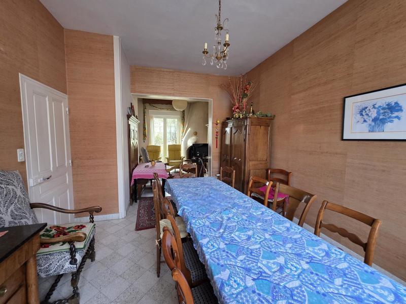 Maison - 171 m² - 9 pièces