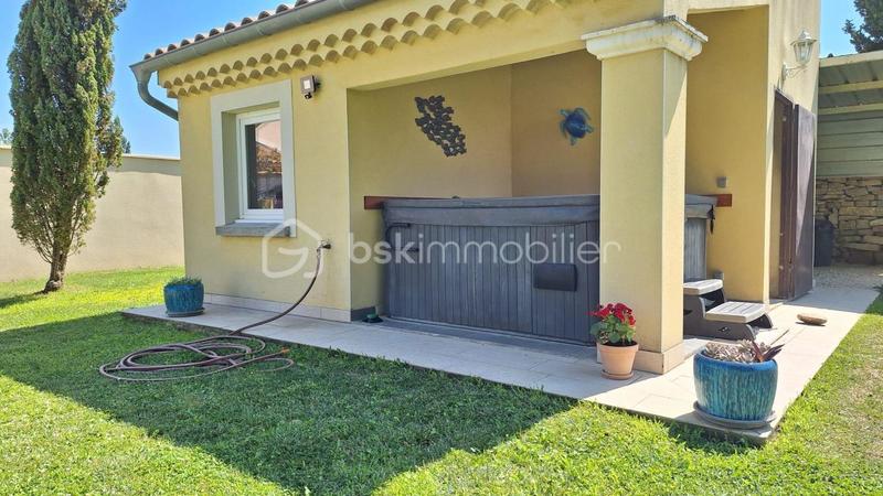 Propriété - 260 m² - 11 pièces