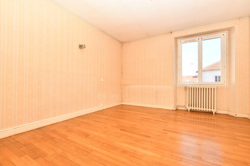 Maison - 127 m² - 9 pièces