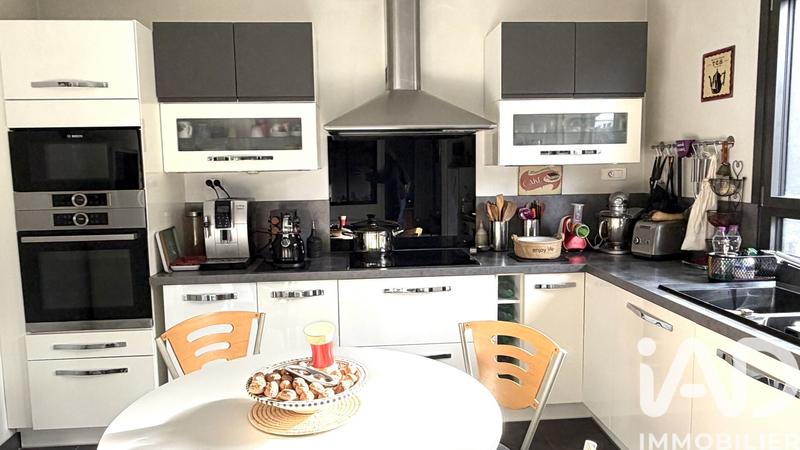 Maison - 120 m² - 5 pièces