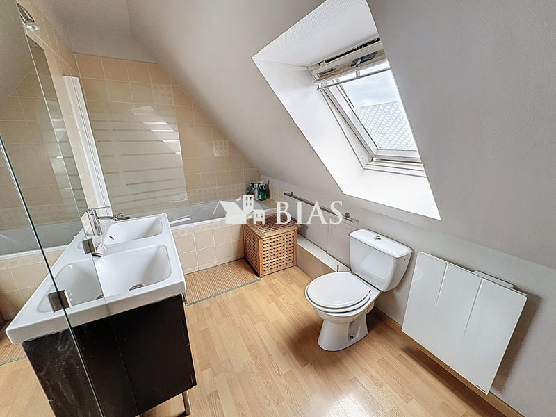 Maison - 109 m² - 6 pièces