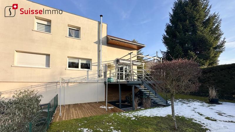 Duplex - 93 m² - 5 pièces