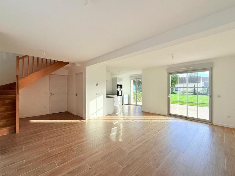 Maison - 96 m² - 5 pièces