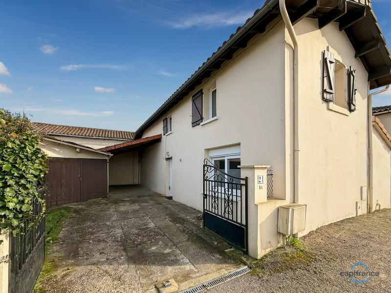 Maison - 96 m² - 4 pièces