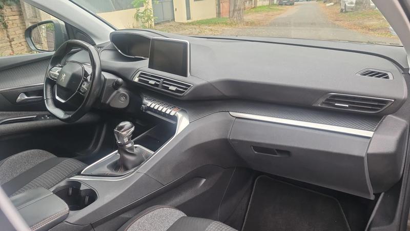 Peugeot 3008 II 1.5 BlueHDi 130 Active Business