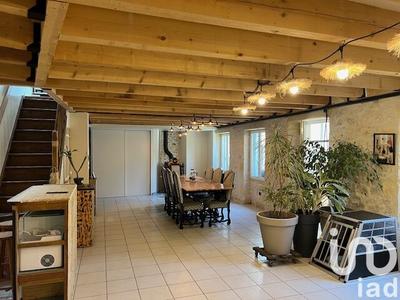 Maison - 180 m² - 5 pièces