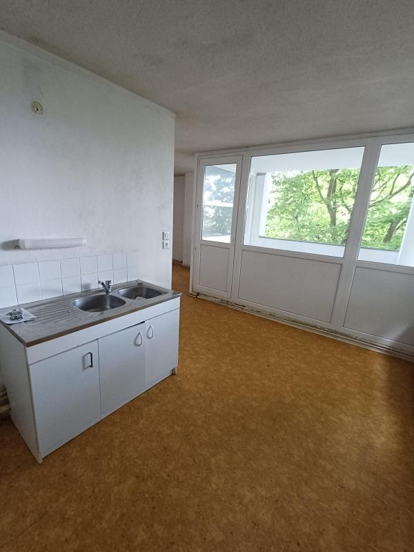 Appartement ancien - 77 m² - 3 pièces