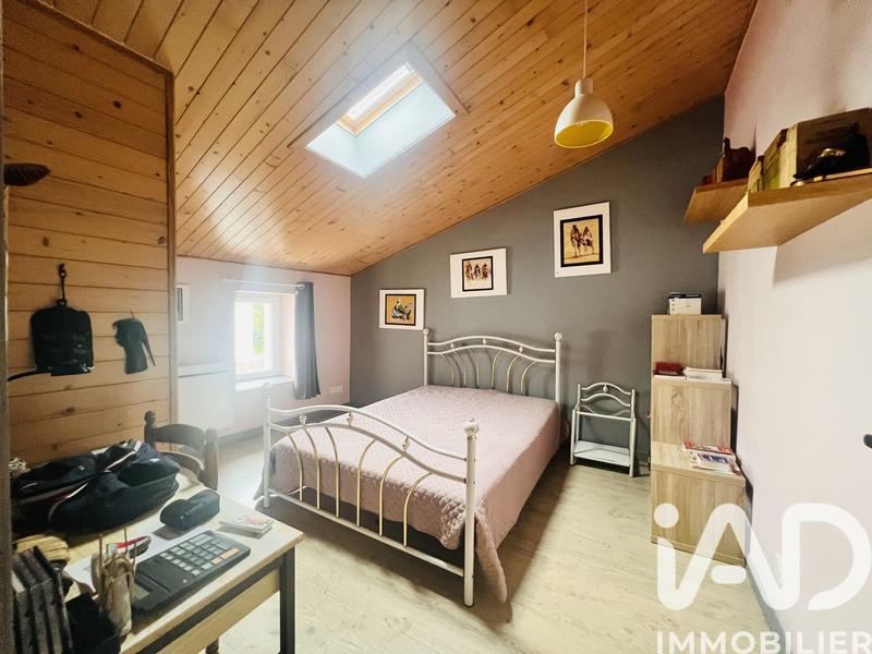 Maison - 202 m² - 6 pièces