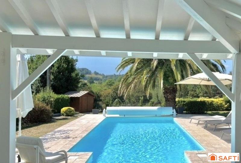 Villa - 200 m² - 6 pièces