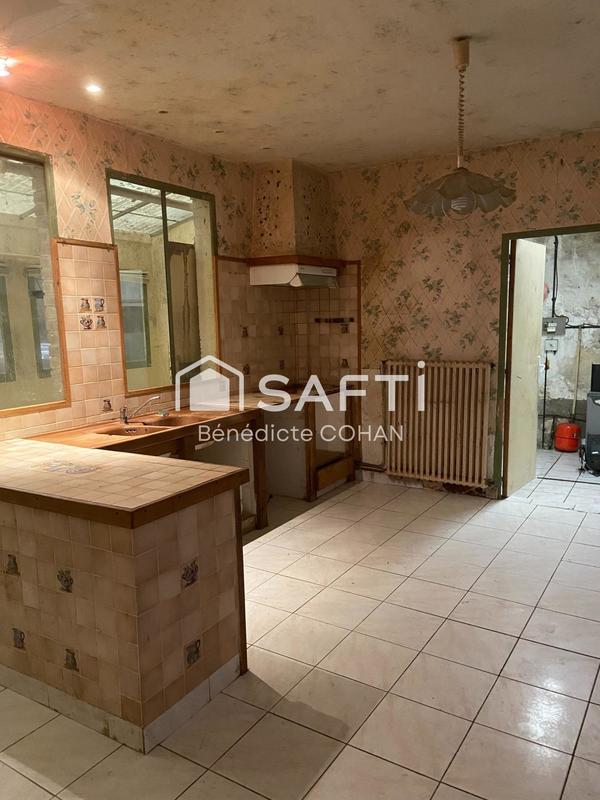 Maison - 229 m² - 9 pièces