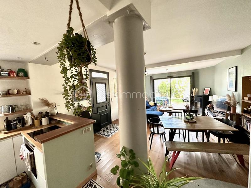 Maison - 110 m² - 4 pièces