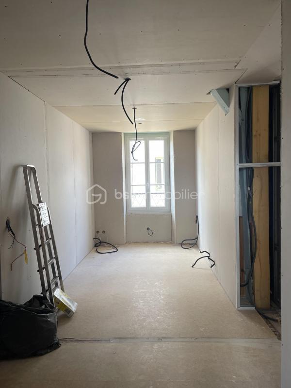 Maison ancienne - 340 m² - 9 pièces