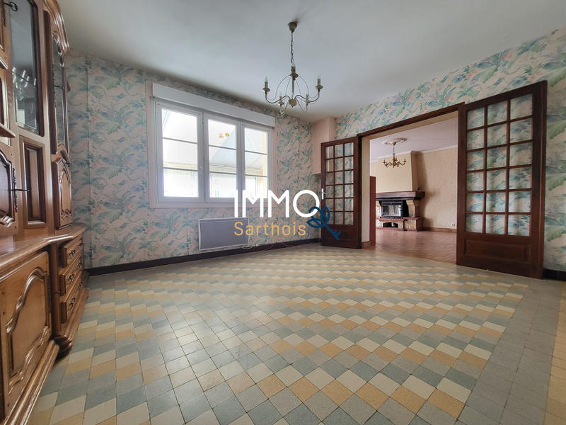 Maison - 111 m² - 6 pièces