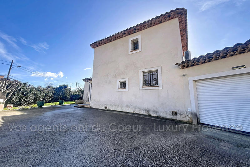 Maison - 150 m² - 4 pièces