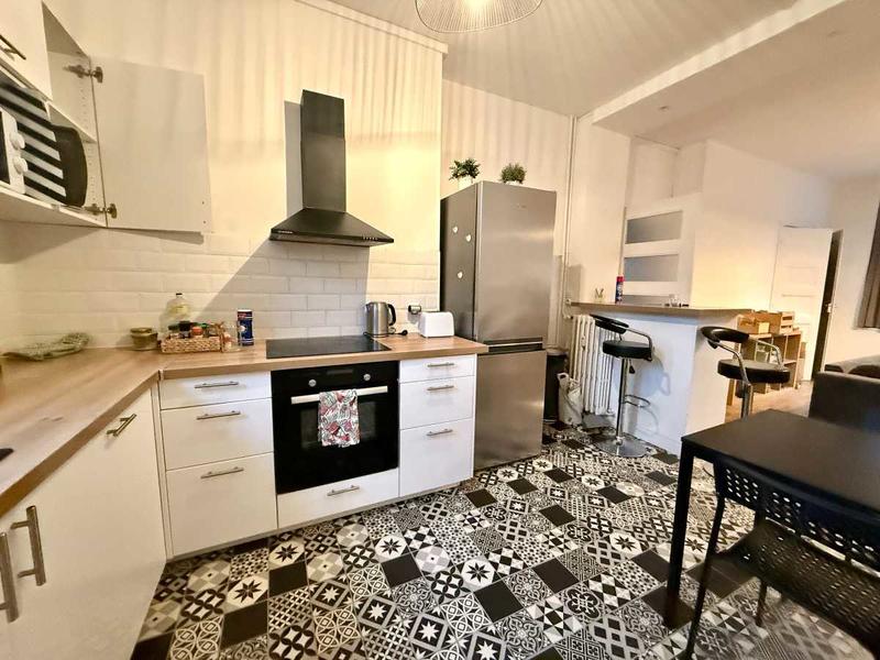 Appartement - 104 m² - 5 pièces