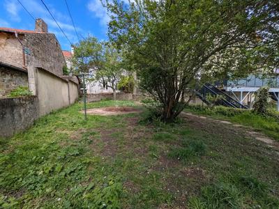 Appartement - 210 m² - 6 pièces