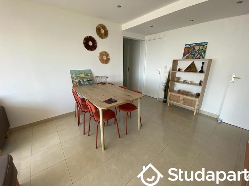 Chambre - 11 m² - 1 pièce