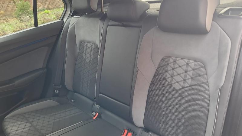 Volkswagen Golf VIII 1.5 eTSI Opf 150 Dsg7 R-Line