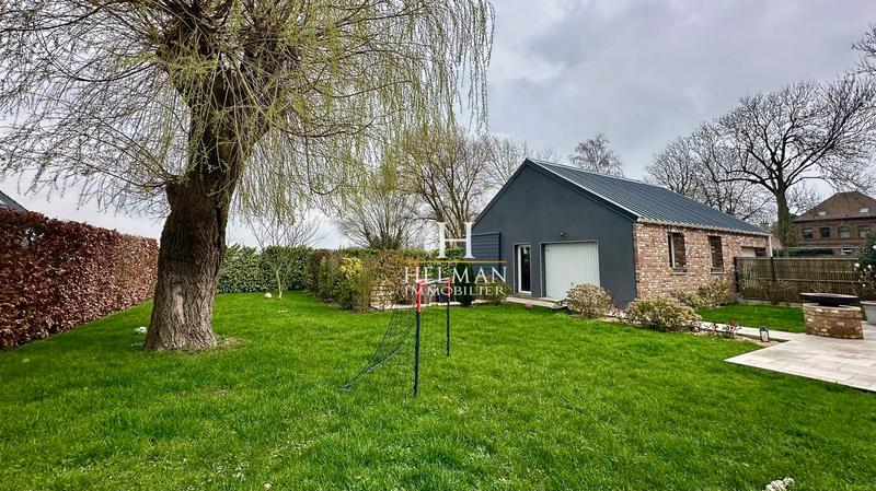 Maison - 93 m² - 4 pièces