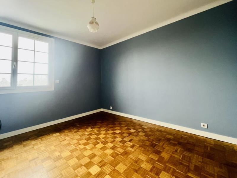 Pavillon - 132 m² - 7 pièces