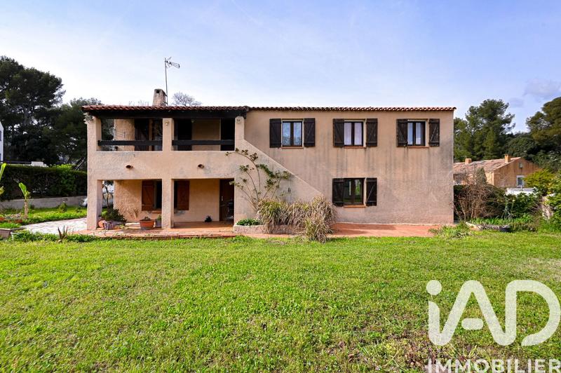 Maison - 110 m² - 6 pièces