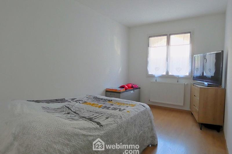 Maison - 93 m² - 4 pièces