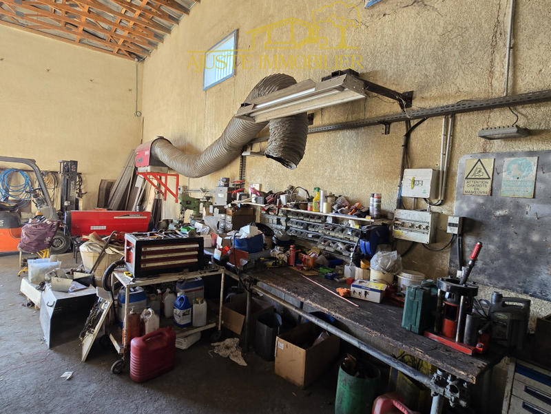 Local commercial - 465 m² - 7 pièces