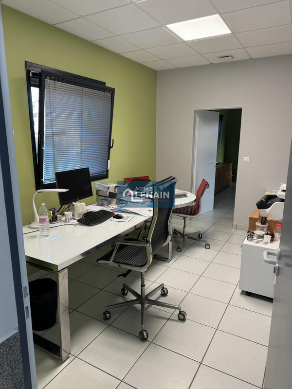 Bureau - 228 m²