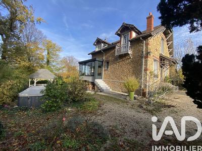 Maison - 140 m² - 7 pièces