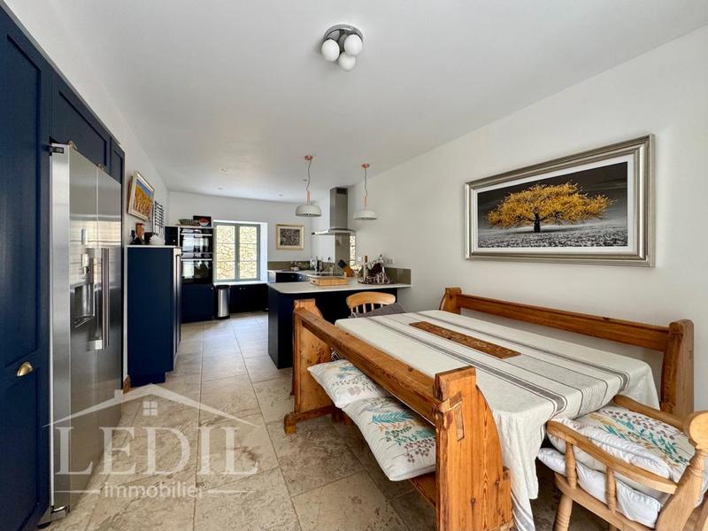 Demeure - 144 m² - 4 pièces