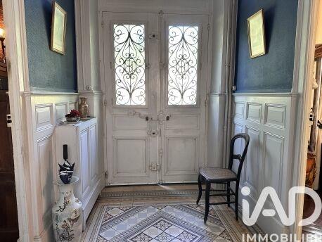 Maison - 232 m² - 9 pièces